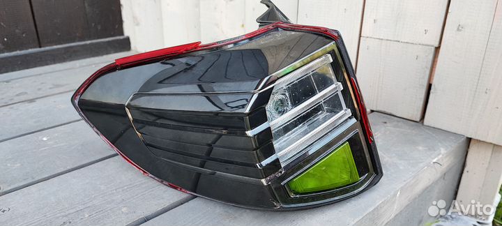 Задний фонарь suzuki vitare 2019