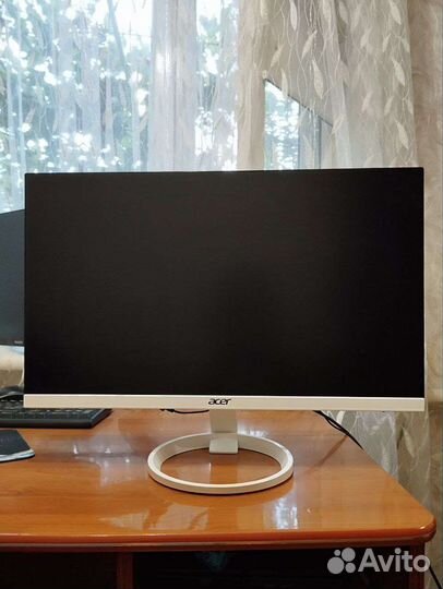 Монитор Acer 24