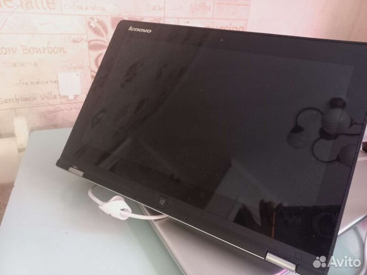 Ноутбук lenovo yoga
