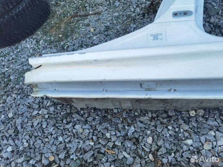 Центральная стойка кузова Citroen C4 седан 1.6