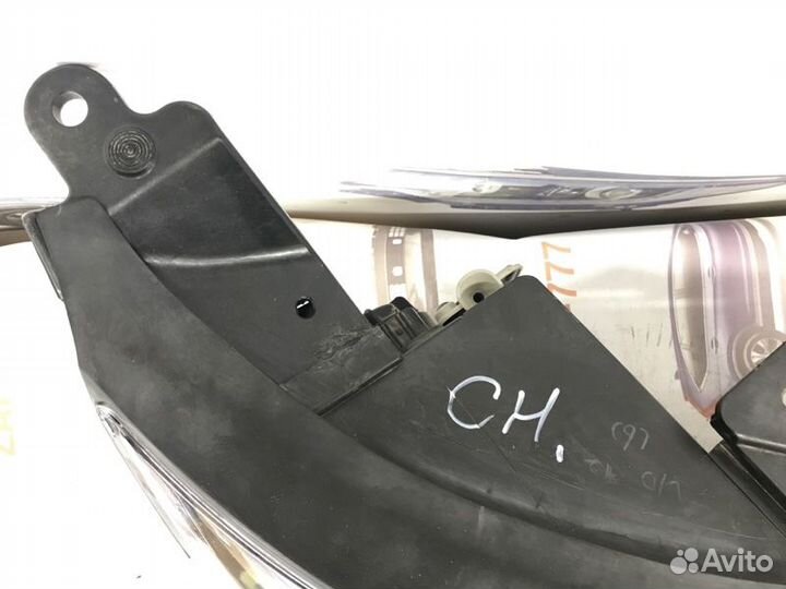 Фара передняя правая Hyundai Elantra 6