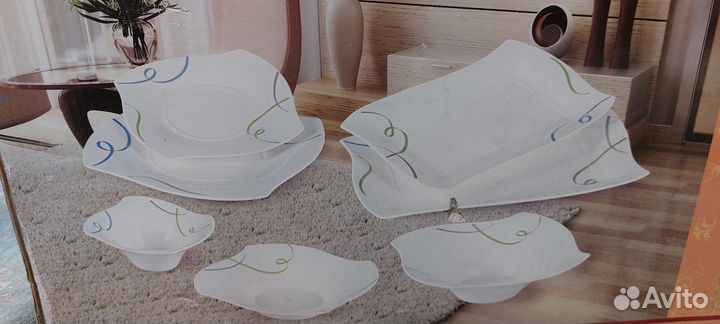 Столовый фарфоровый сервиз 24 предмета