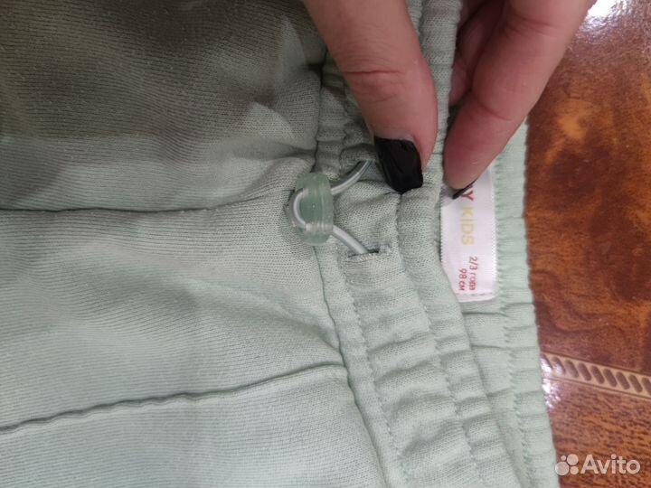 Костюм спортивный на девочку 98 размер