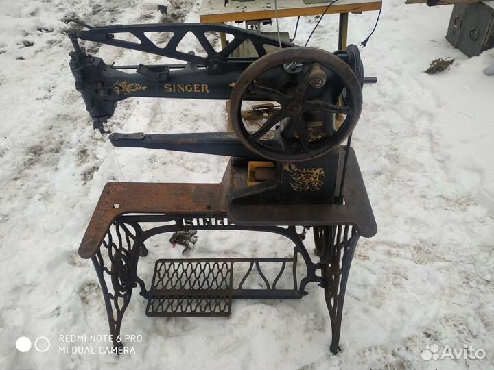 Швейная машина Singer 29К31