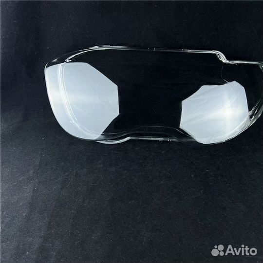 Стекло левой фары BMW 7 E65 E66 2001-2005