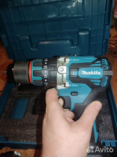 Шуруповерт Makita 13 мм с 2 АКБ, зарядкой и кейсом Makpac