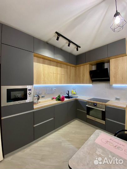 П образная кухня на заказ. Фабрика