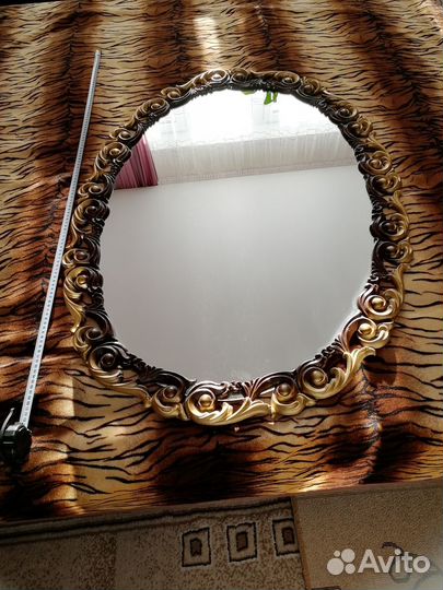 Зеркало с обрамление