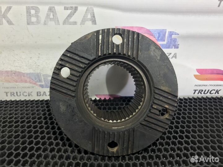 1316338002 Фланец кпп ZF