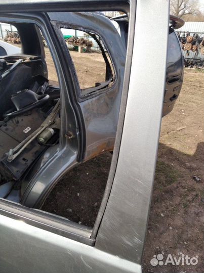 Дверь боковая задняя левая Chevrolet Niva 1.7 2004