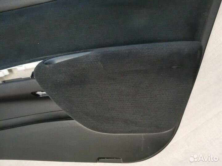 Обшивка двери передняя правая Nissan Teana J32