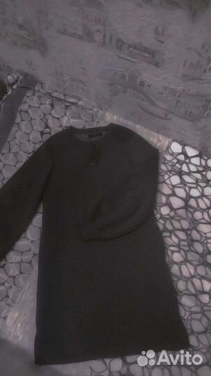 Продаю женское утеплённое платье Reserved