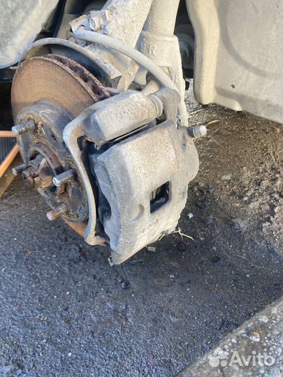 Передние суппорта на mitsubishi galant 7