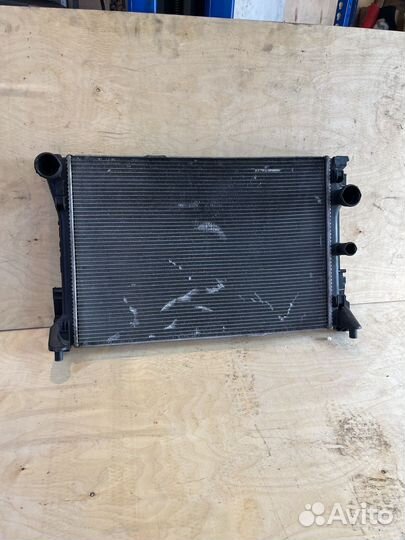 Радиатор охлаждения двигателя Mercedes w212 w204
