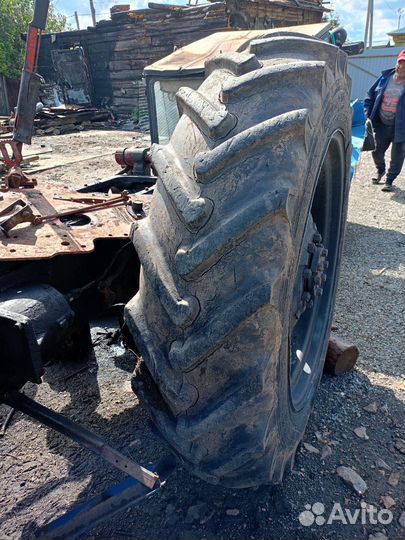 Трактор юмз 6