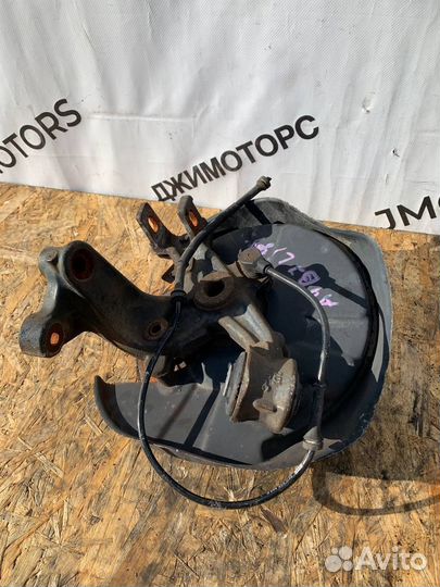 Кулак задний правый Audi A4 B7