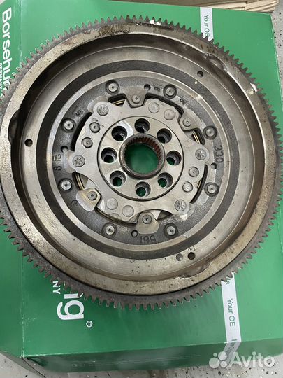 Маховик volkswagen audi 06j105266AO