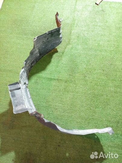 Подкрылок передний левый Nissan X-Trail NT30