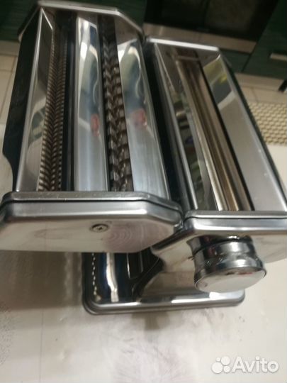 Тестораскатывающая машина Gemlux.модельgl-PMF-180