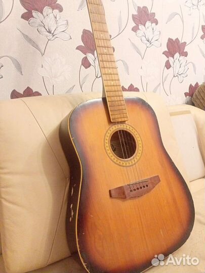 Гитара 6- струнная