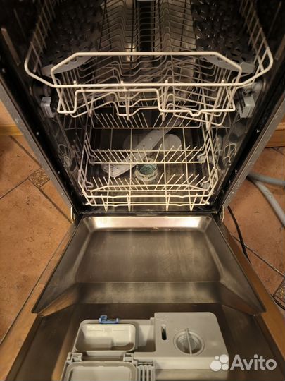 Посудомоечная машина hotpoint Ariston