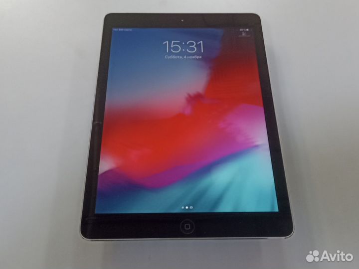 Apple iPad Air 64Gb Wi-Fi (SN: dmplrkq1F4YG, б/у)