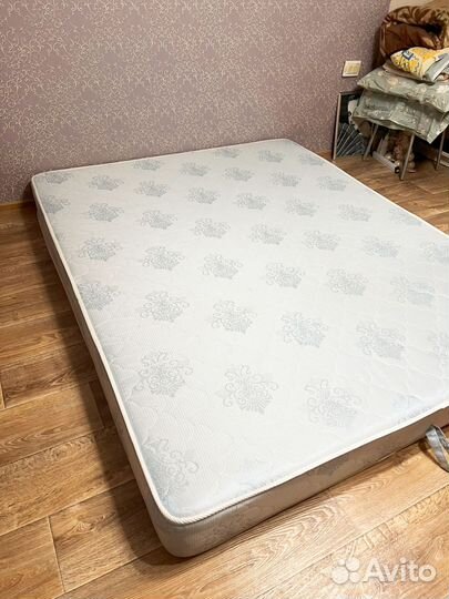 Матрас 160х200 бу