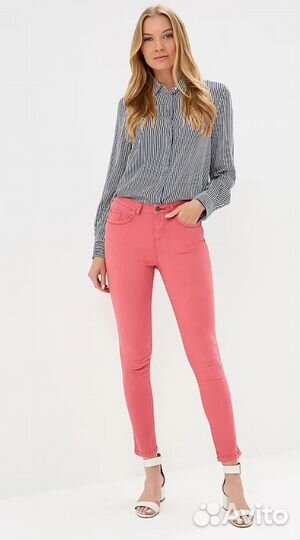 Новые джинсы 