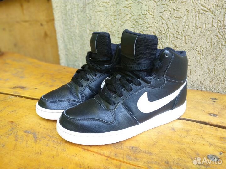 Кроссовки nike женские