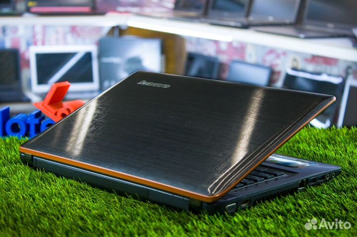 Ноутбук Lenovo Core i5, GeForce 2Gb