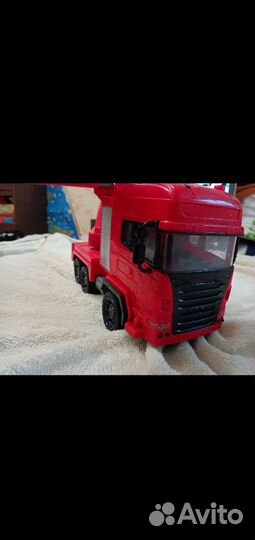 Большая пожарная машина