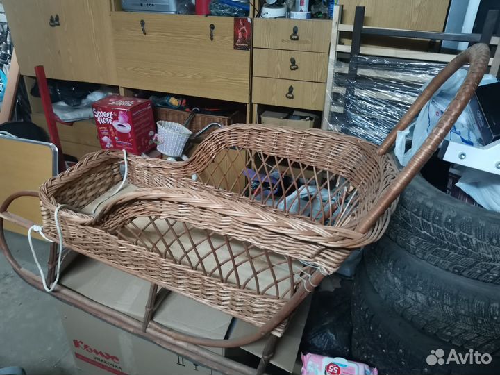 Санки плнтенные из лозы