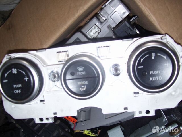 Мазда 6 GG блок управления отопителем