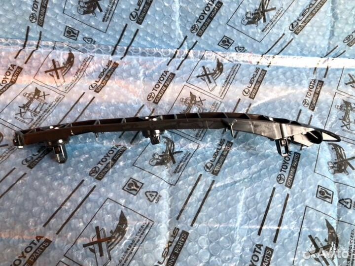 Кронштейн бампера передний правый Lexus Lx 570