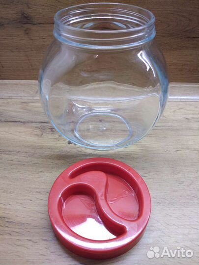 Банка для хранения сыпучих продуктов