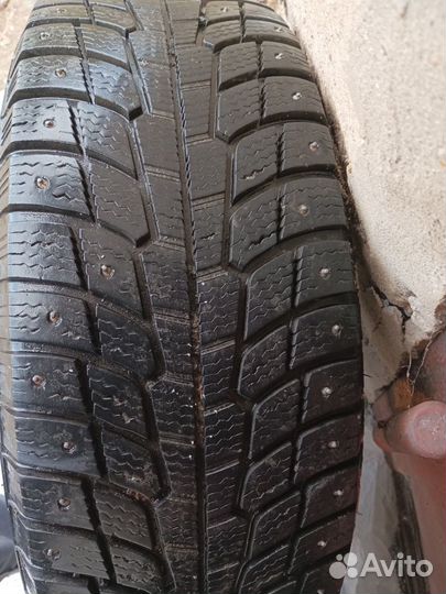 Michelin Latitude X-Ice 215/60 R17