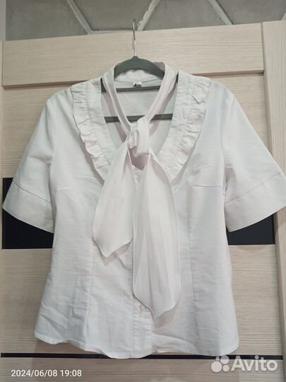 Блузка белая