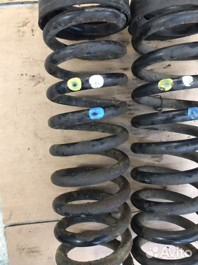 Пружины задние Мерседес W124(1011)