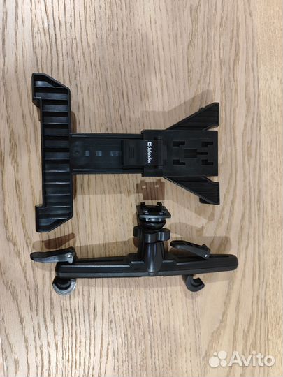 Крепление для планшета в авто