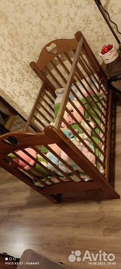 Продаю детскую кроватку