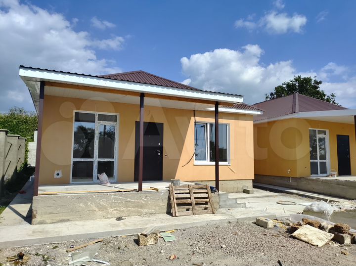 Дом 65 м² на участке 3 сот.