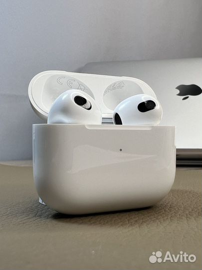 AirPods 3