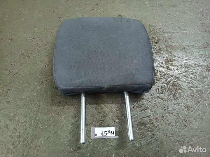 Подголовник задний