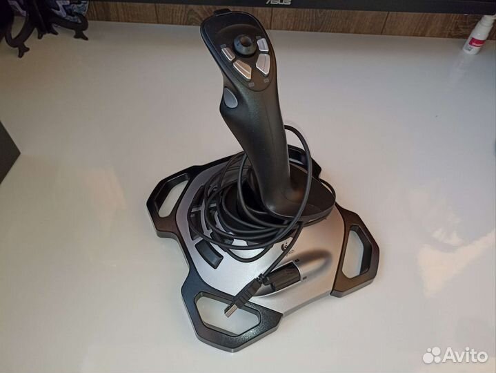 Джойстик Logitech extreme 3d pro
