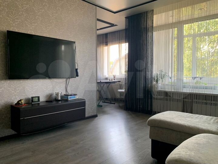 3-к. квартира, 77 м², 2/4 эт.