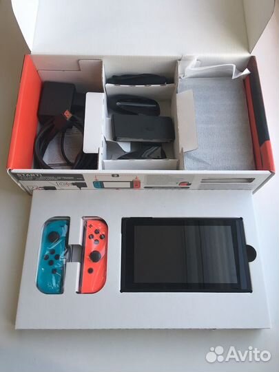 Nintendo Switch v2 + прошитая + комплект + игры