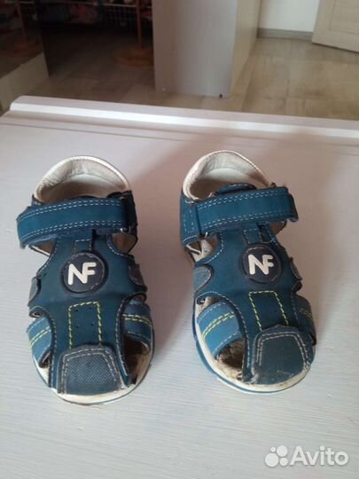 Сандалии 23