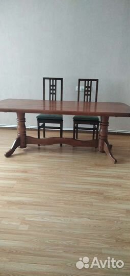 Стол обеденный и стулья бу