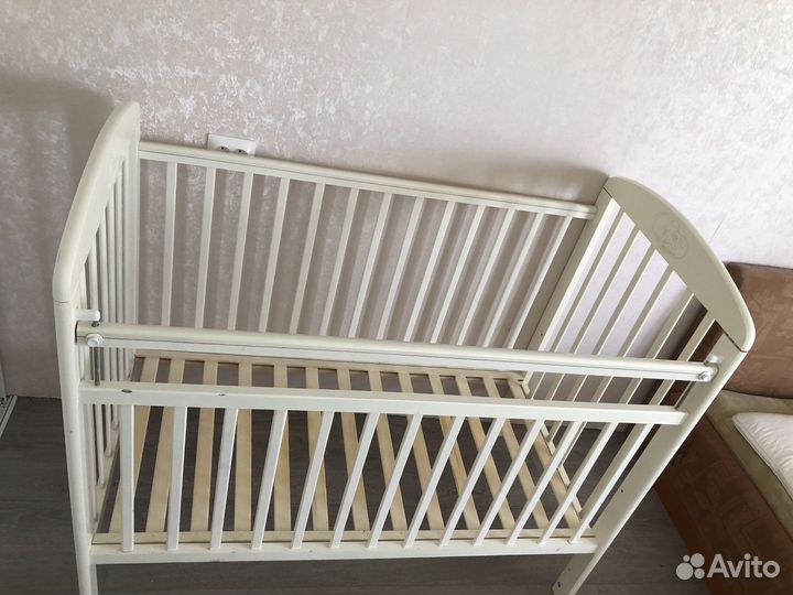 Детская кроватка 