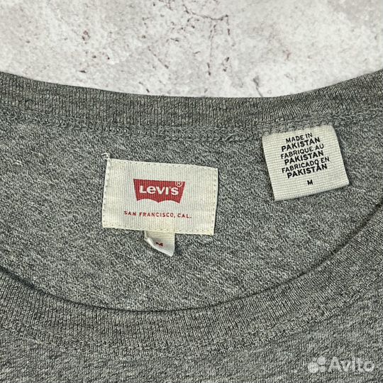 Футболка Levis размер M